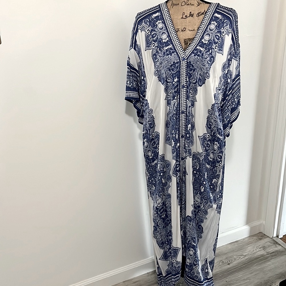 H&M Kimono Style Short Sleeve Paisley Print Dress